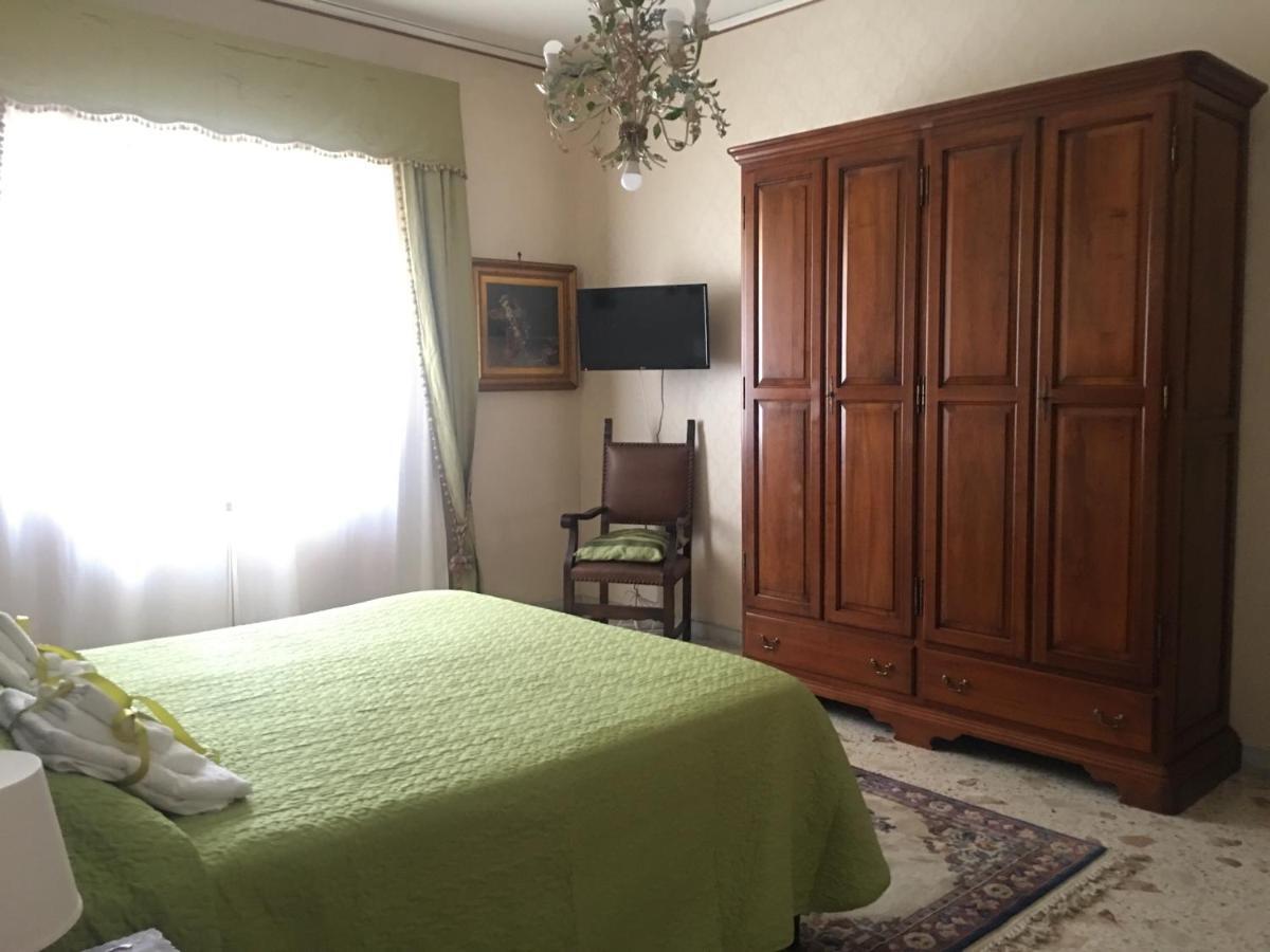 شقة Dimora Montpellier ساليرنو المظهر الخارجي الصورة